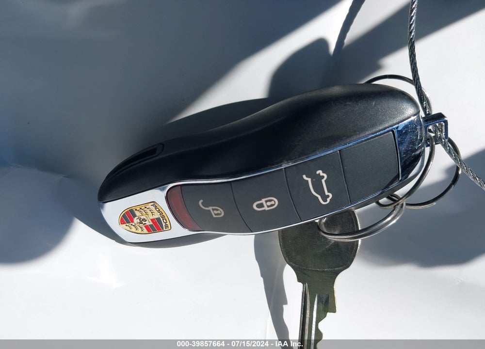 2018 PORSCHE MACAN SPORT EDITION VIN: WP1AA2A51JLB19570