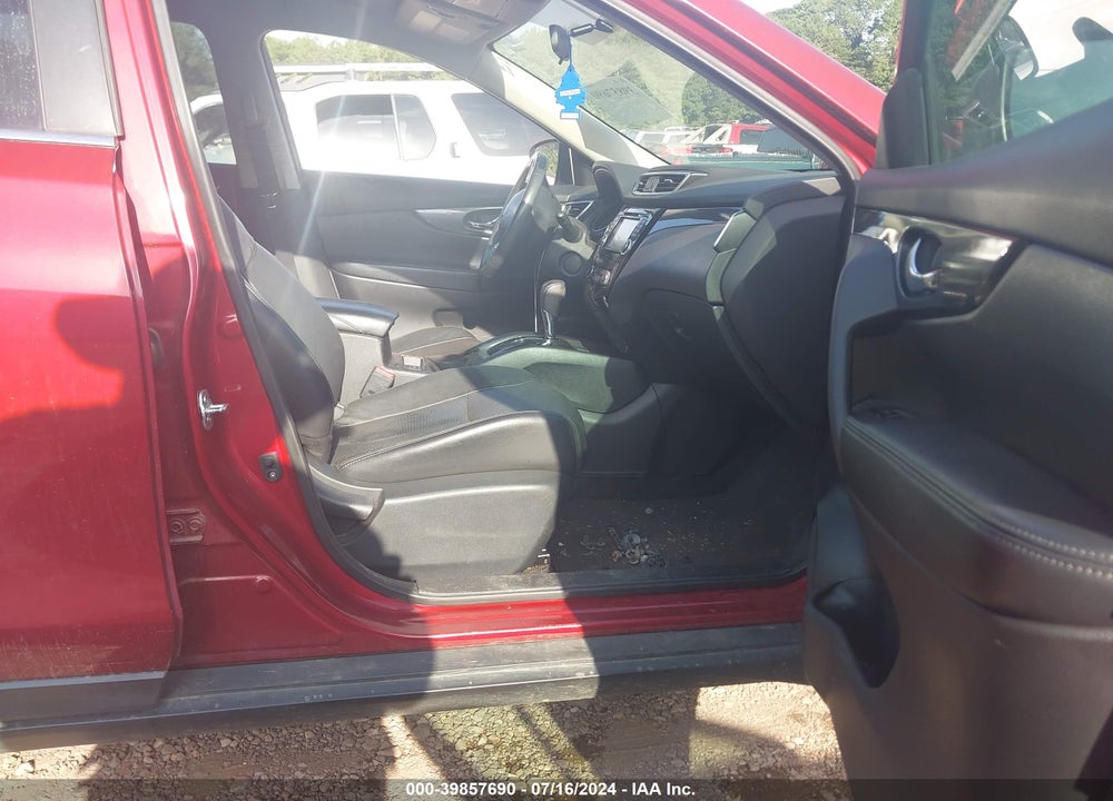 2015 NISSAN ROGUE SL VIN: 5N1AT2MTXFC803719