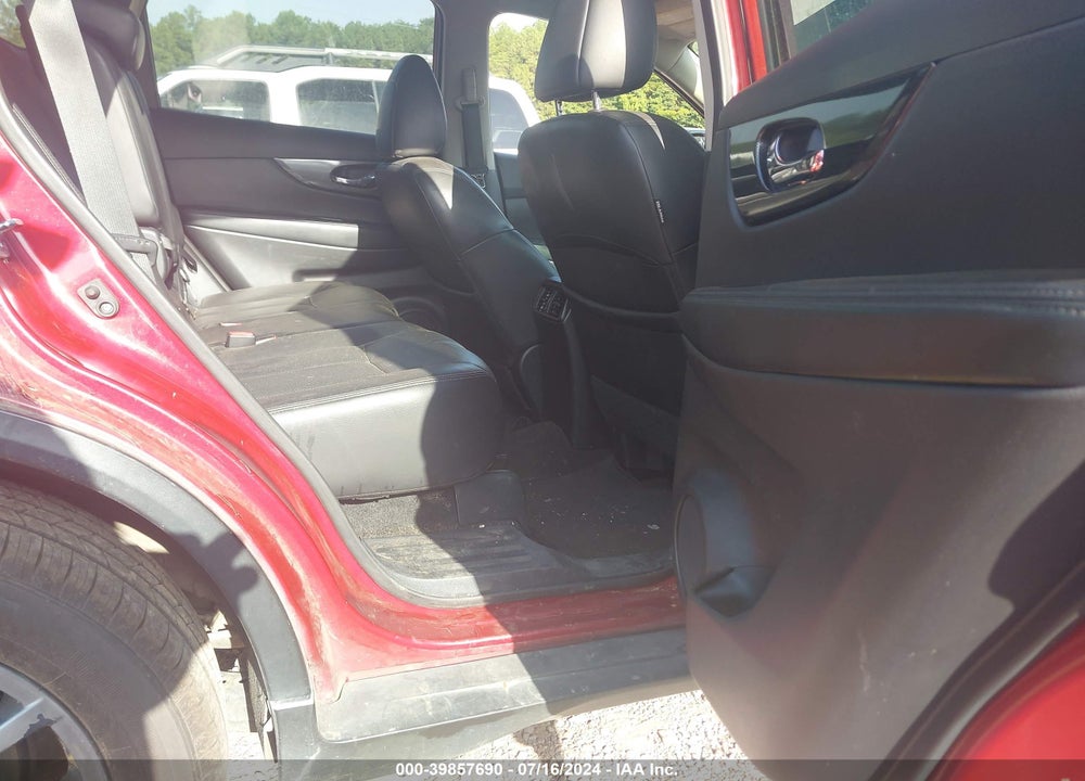 2015 NISSAN ROGUE SL VIN: 5N1AT2MTXFC803719