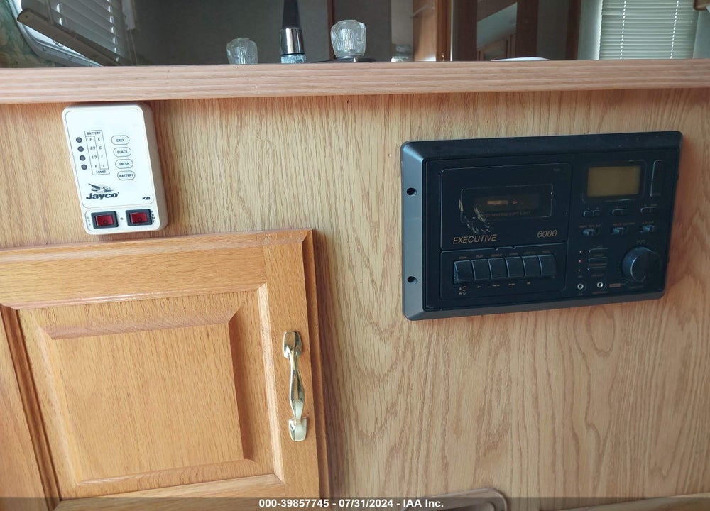 2002 JAYCO JAY FLIGHT 27.5RKS VIN: 1UJCJ02N325L10118