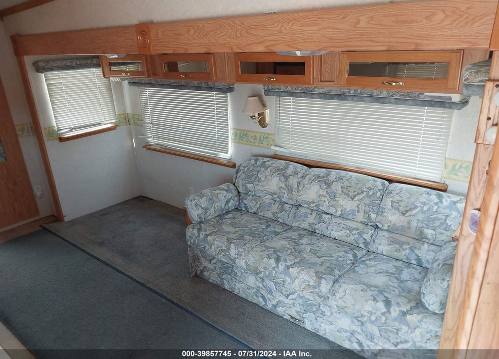 2002 JAYCO JAY FLIGHT 27.5RKS VIN: 1UJCJ02N325L10118