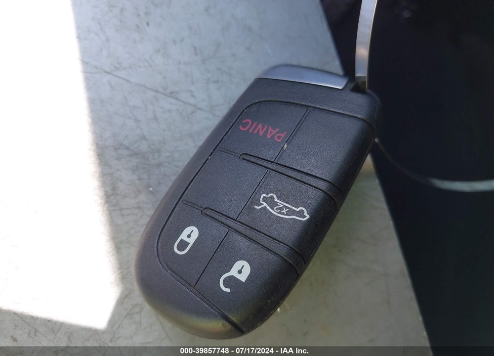 2014 CHRYSLER 300C VIN: 2C3CCAEG1EH216558