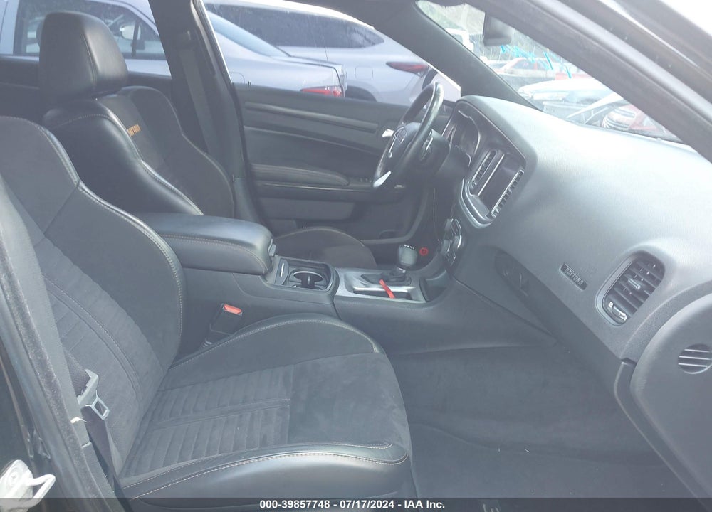 2014 CHRYSLER 300C VIN: 2C3CCAEG1EH216558