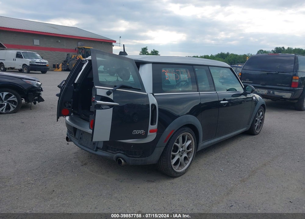 2009 MINI COOPER S CLUBMAN VIN: WMWMM33529TP73933