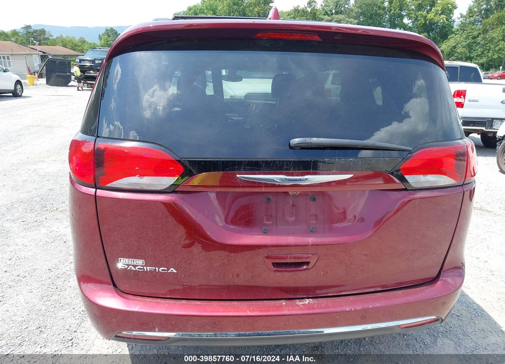 2017 CHRYSLER PACIFICA TOURING L VIN: 2C4RC1BG5HR540279