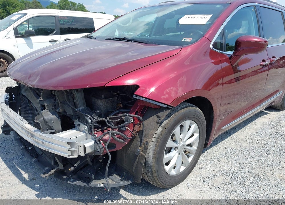 2017 CHRYSLER PACIFICA TOURING L VIN: 2C4RC1BG5HR540279