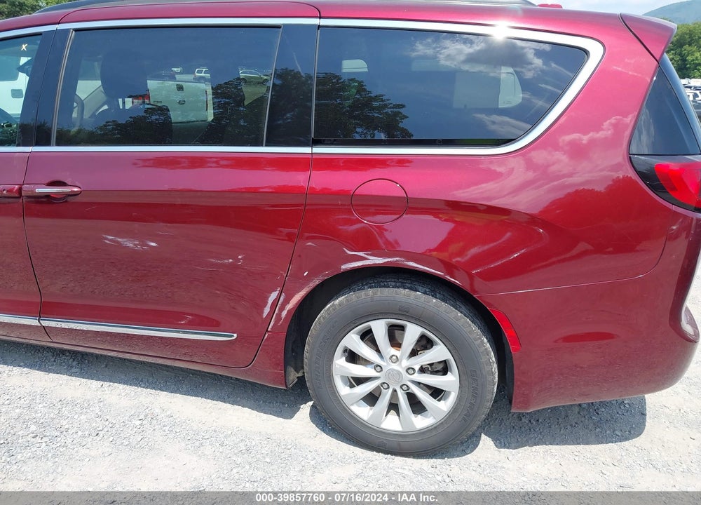 2017 CHRYSLER PACIFICA TOURING L VIN: 2C4RC1BG5HR540279