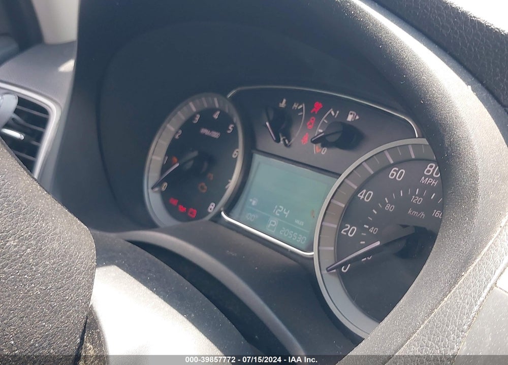 2015 NISSAN SENTRA SR VIN: 3N1AB7AP1FY257186