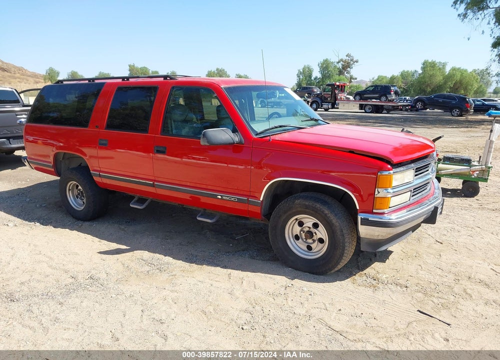 1999 CHEVROLET SUBURBAN 1500 LT VIN: 3GNEC16R6XG193888