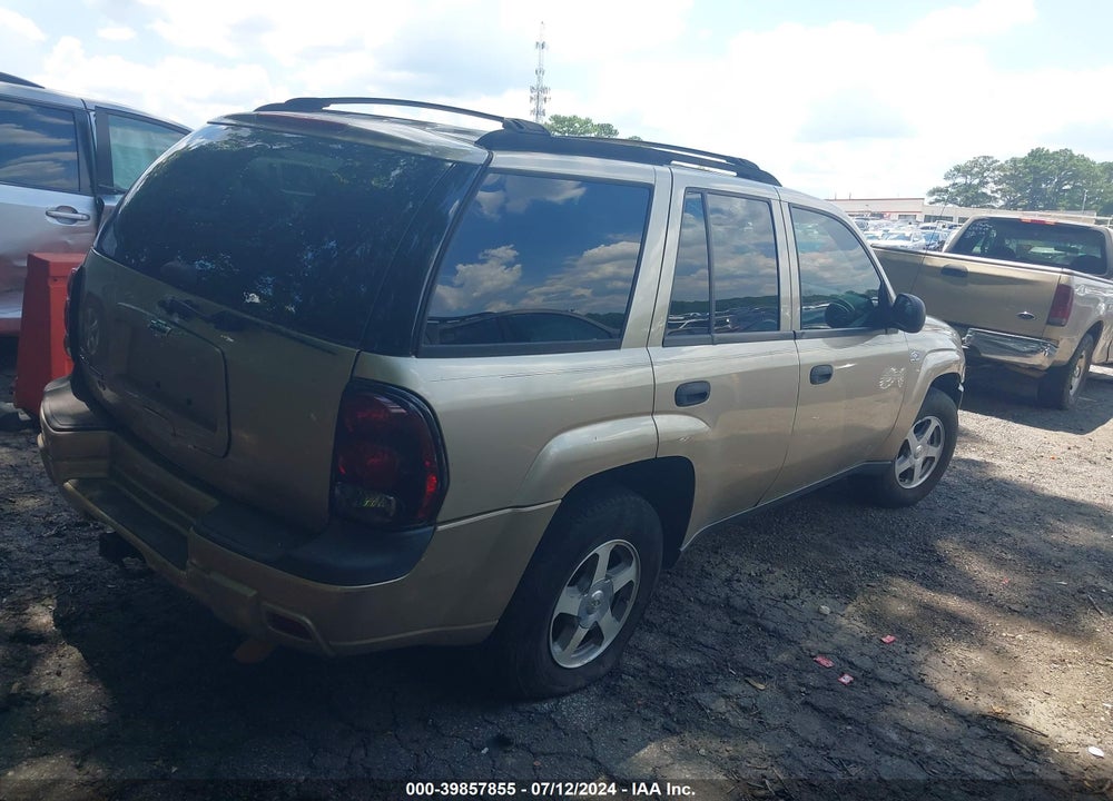 2006 CHEVROLET TRAILBLAZER LS VIN: 1GNDS13S962125064