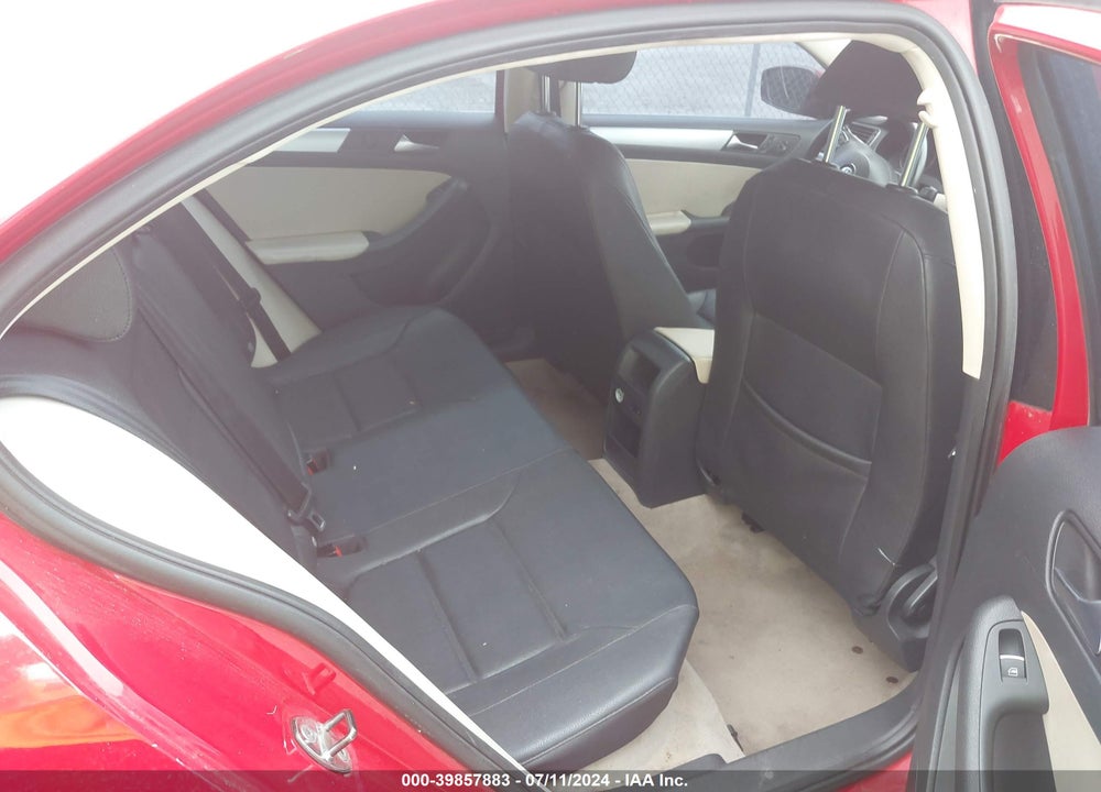 2013 VOLKSWAGEN JETTA 2.5L SE VIN: 3VWDP7AJ0DM212054