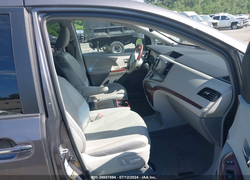 2014 TOYOTA SIENNA LIMITED 7 PASSENGER VIN: 5TDDK3DC6ES083276