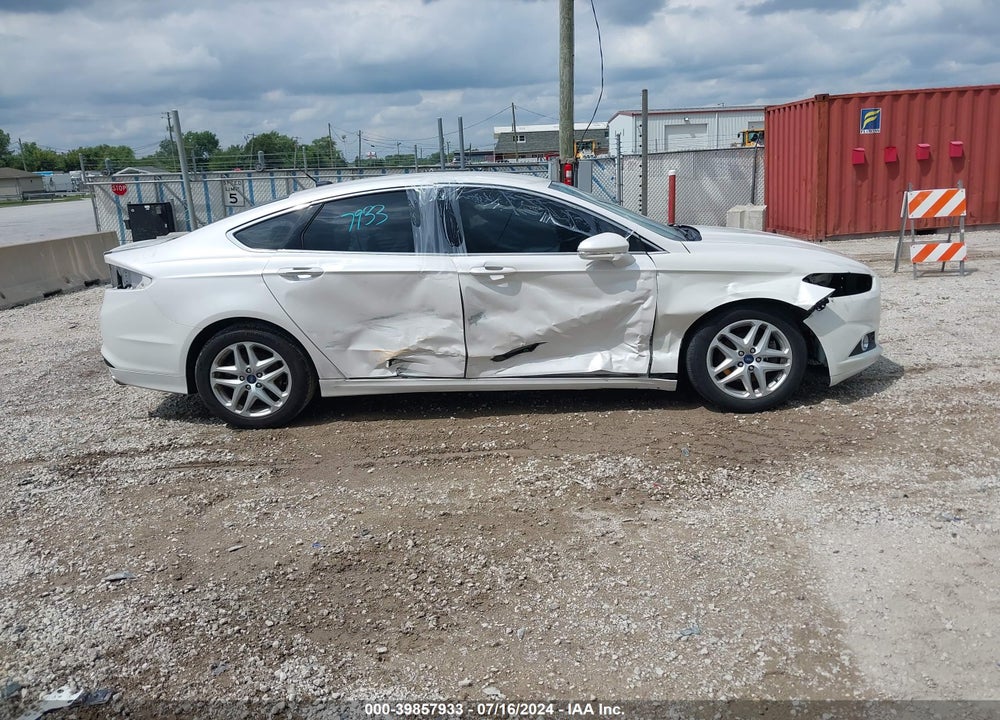 2015 FORD FUSION SE VIN: 3FA6P0HD5FR126642