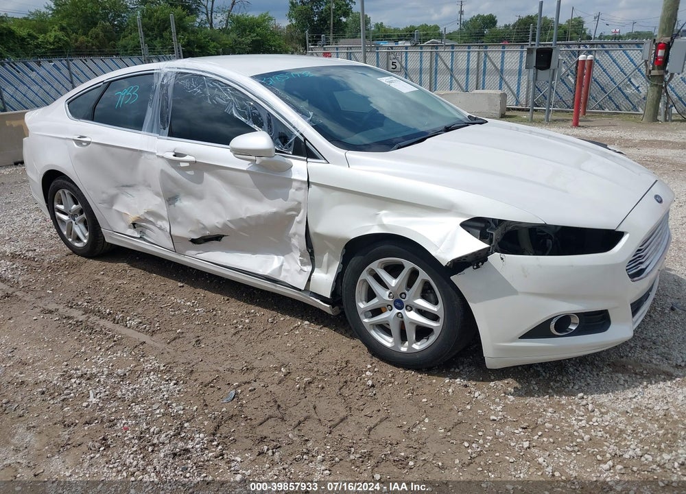 2015 FORD FUSION SE VIN: 3FA6P0HD5FR126642