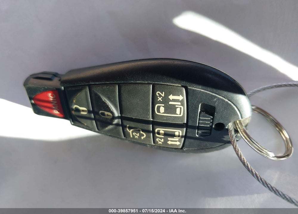 2014 CHRYSLER TOWN & COUNTRY TOURING VIN: 2C4RC1BG2ER164362