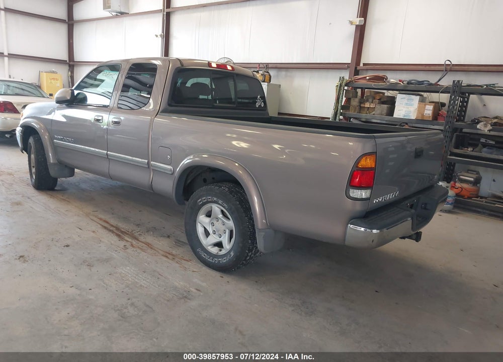 2002 TOYOTA TUNDRA LTD V8 VIN: 5TBRT38112S235741