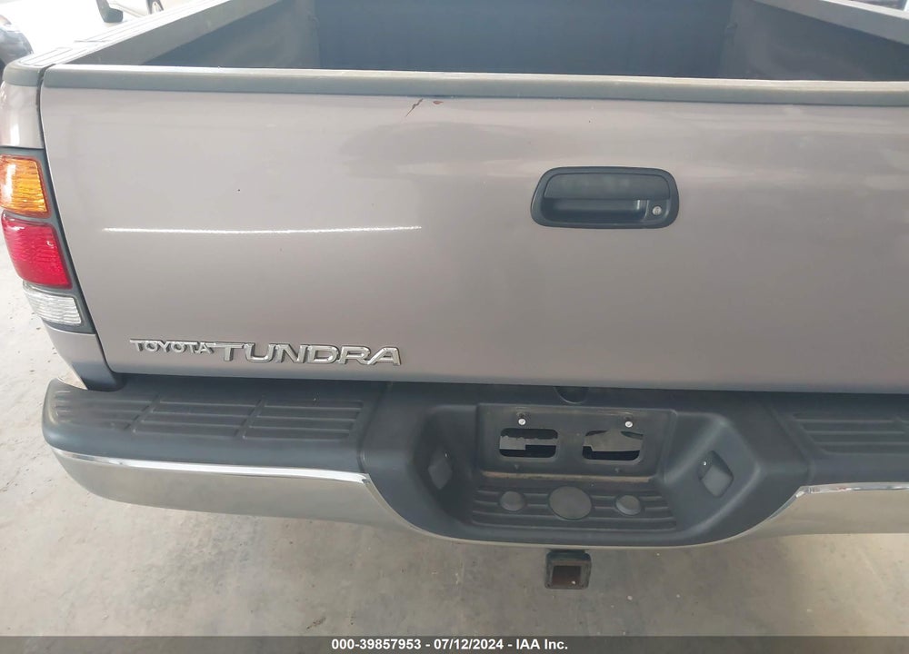 2002 TOYOTA TUNDRA LTD V8 VIN: 5TBRT38112S235741