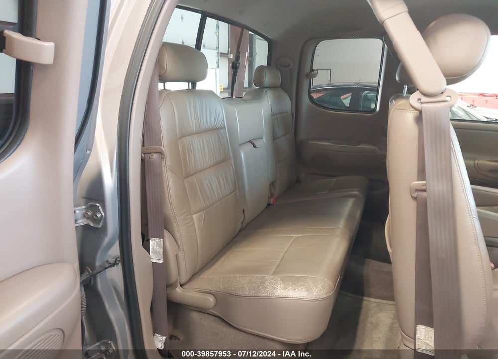 2002 TOYOTA TUNDRA LTD V8 VIN: 5TBRT38112S235741