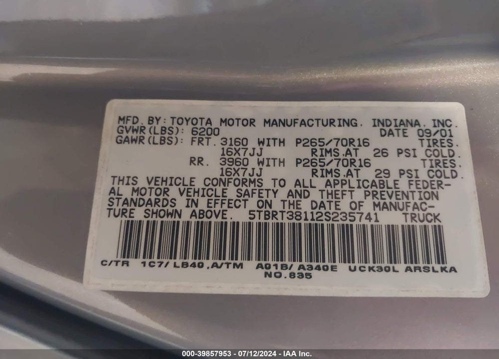 2002 TOYOTA TUNDRA LTD V8 VIN: 5TBRT38112S235741