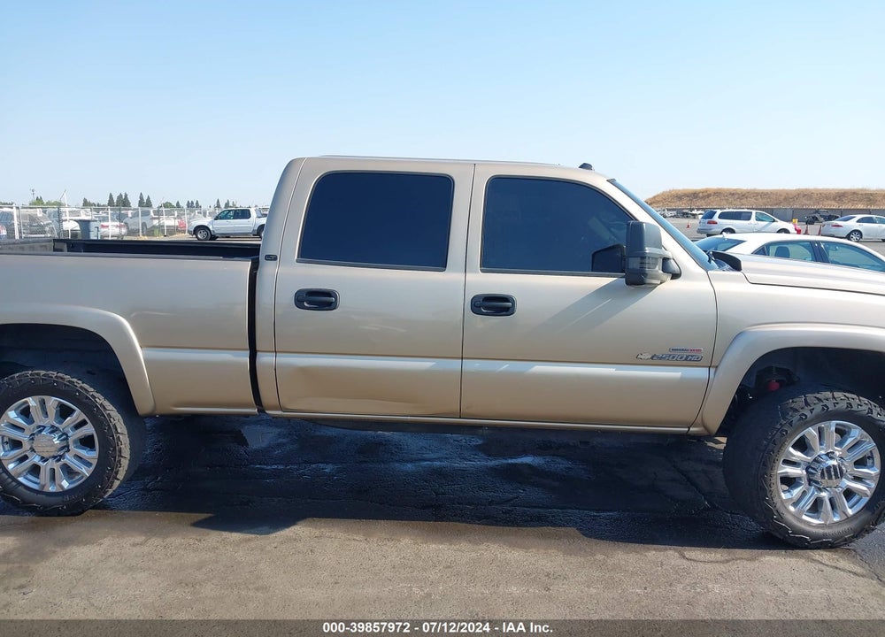 2005 CHEVROLET SILVERADO 2500HD LT VIN: 1GCHK232X5F960419