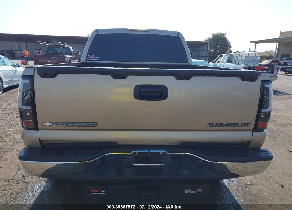 2005 CHEVROLET SILVERADO 2500HD LT VIN: 1GCHK232X5F960419