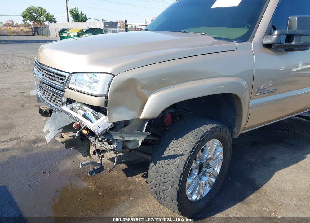 2005 CHEVROLET SILVERADO 2500HD LT VIN: 1GCHK232X5F960419