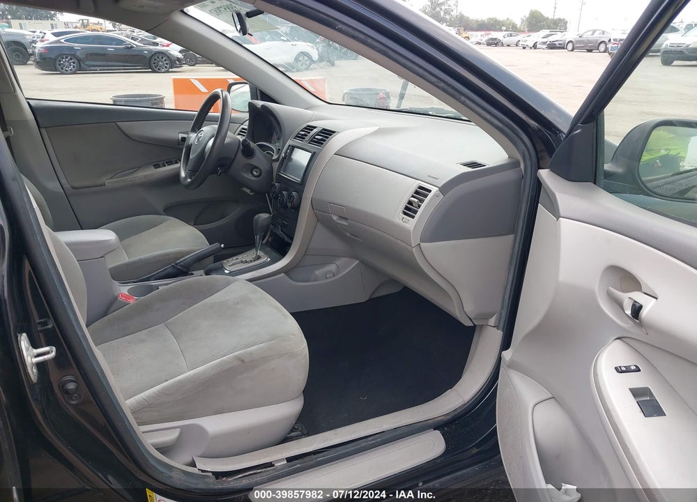 2010 TOYOTA COROLLA LE VIN: 1NXBU4EE9AZ250450