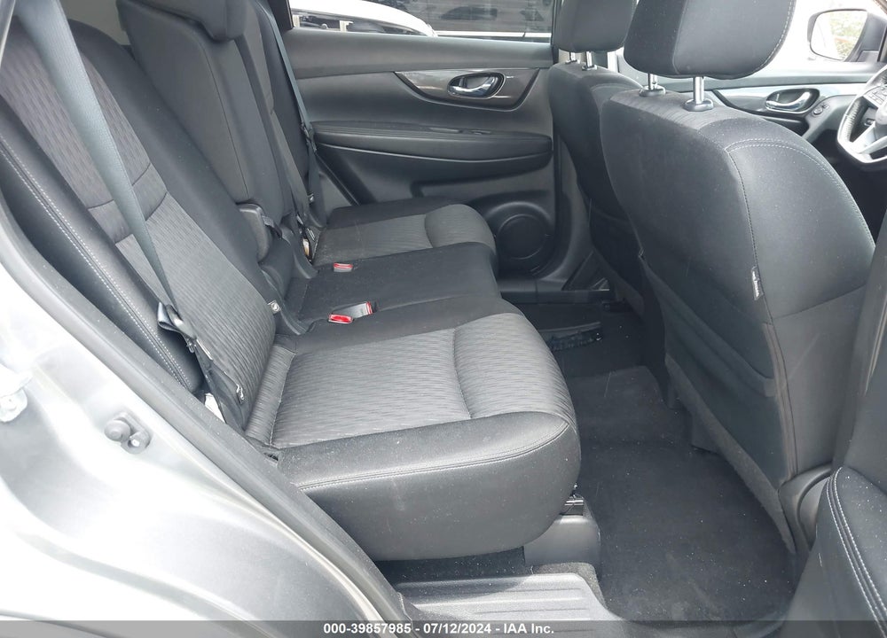 2018 NISSAN ROGUE SV VIN: JN8AT2MT3JW468027