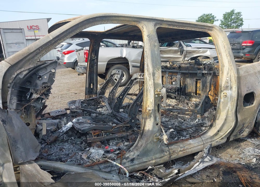 2024 GMC SIERRA 1500 VIN: 1GTUUEEL6RZ261700