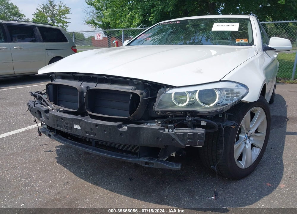 2013 BMW 528I XDRIVE VIN: WBAXH5C53DD113870