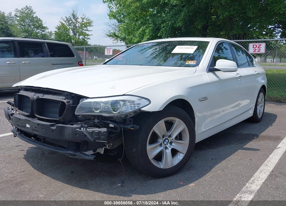 2013 BMW 528I XDRIVE VIN: WBAXH5C53DD113870