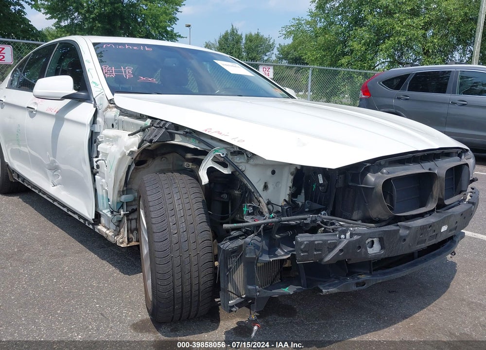 2013 BMW 528I XDRIVE VIN: WBAXH5C53DD113870