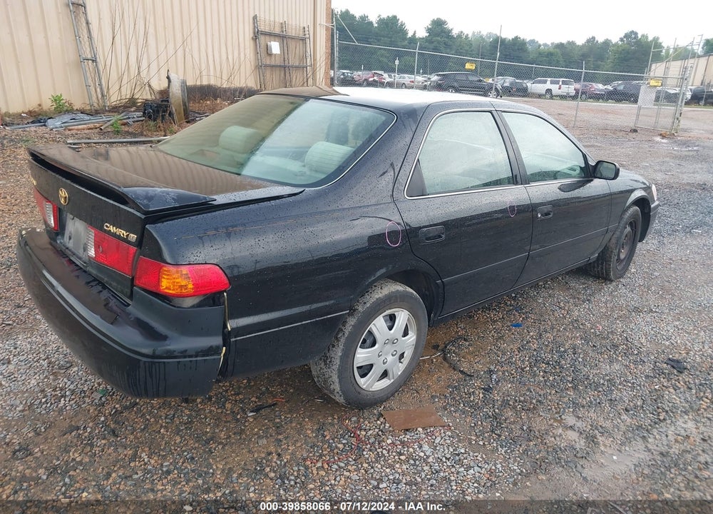 2000 TOYOTA CAMRY LE VIN: 4T1BG22K0YU991263
