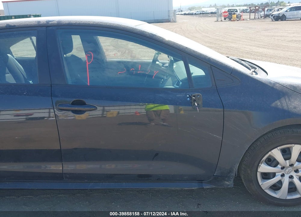 2022 TOYOTA COROLLA LE VIN: 5YFEPMAE6NP285383