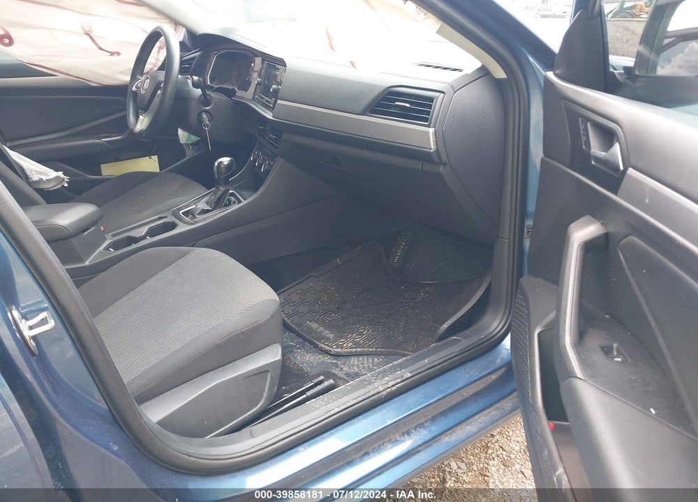 2019 VOLKSWAGEN JETTA 1.4T R-LINE/1.4T S/1.4T SE VIN: 3VWCB7BU4KM243775