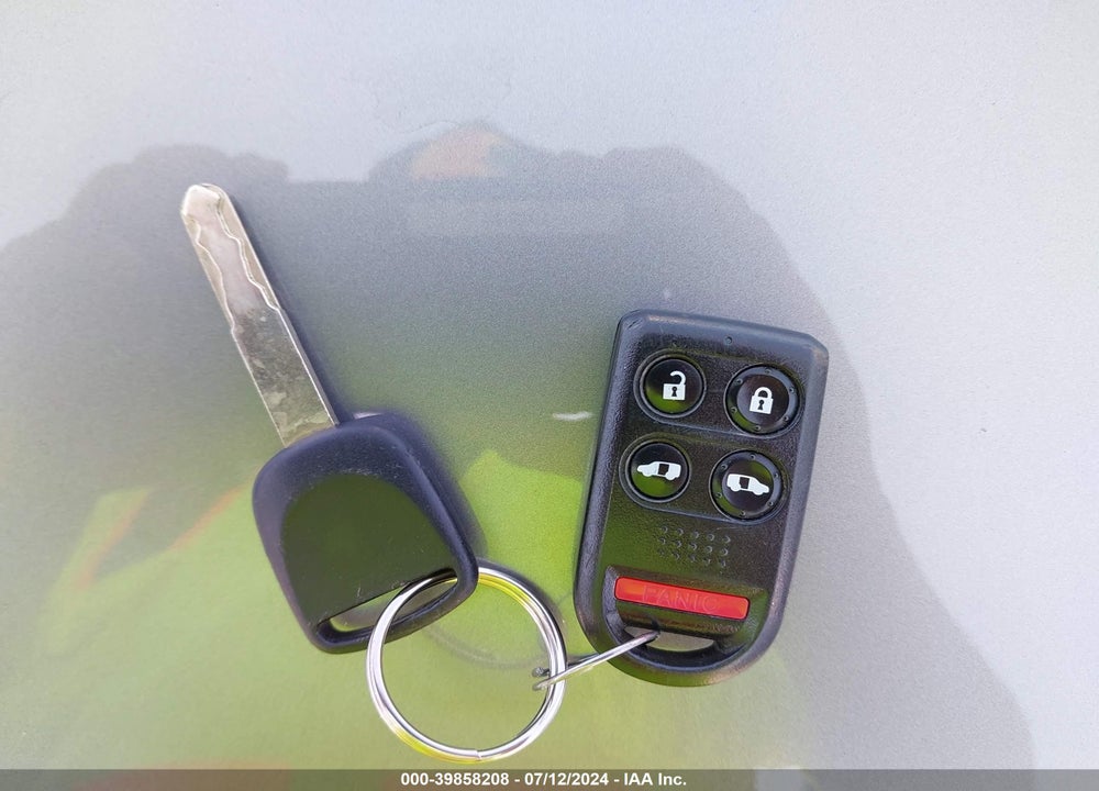 2006 HONDA ODYSSEY EX-L VIN: 5FNRL38736B025602