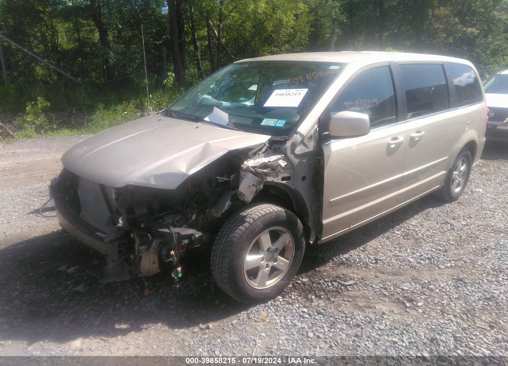 2013 DODGE GRAND CARAVAN CREW VIN: 2C4RDGDGXDR503090
