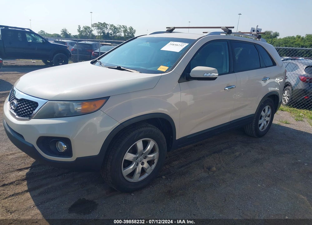 2012 KIA SORENTO LX VIN: 5XYKT4A60CG211529