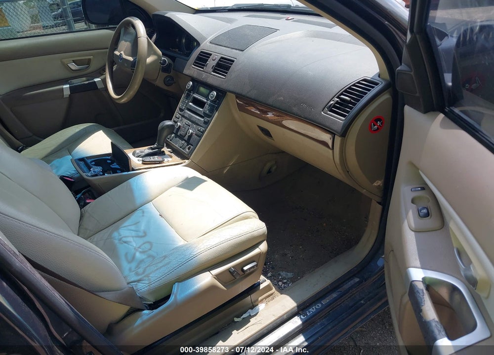 2011 VOLVO XC90 3.2 VIN: YV4952CY1B1587616