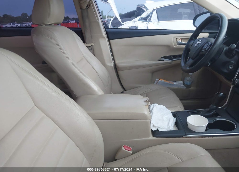 2016 TOYOTA CAMRY LE VIN: 4T4BF1FK1GR570311
