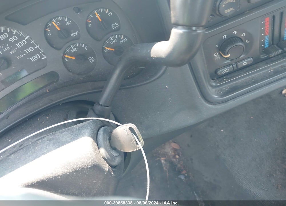 2004 CHEVROLET SILVERADO 1500 LS VIN: 1GCEC19V84E222229