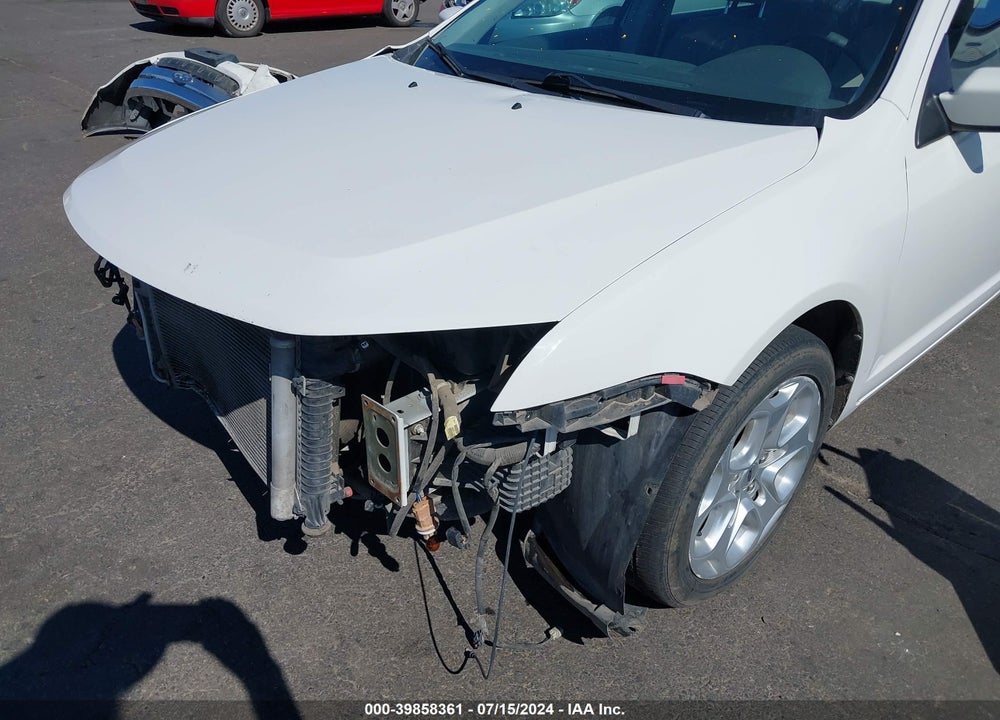 2010 FORD FUSION SE VIN: 3FAHP0HG9AR259528