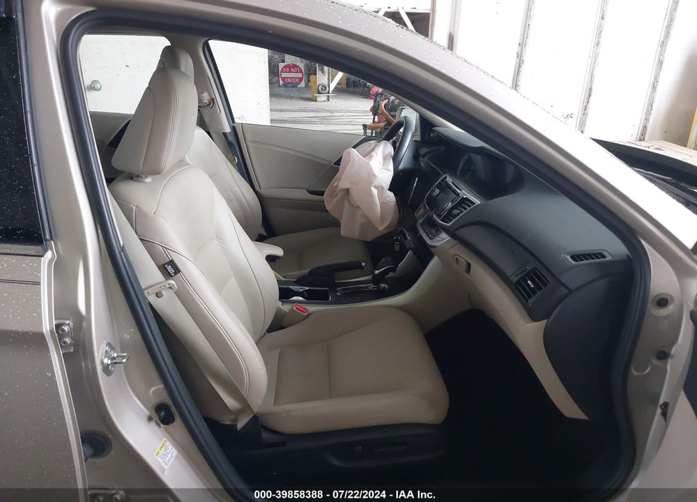 2015 HONDA ACCORD VIN: 1HGCR3F85FA012893