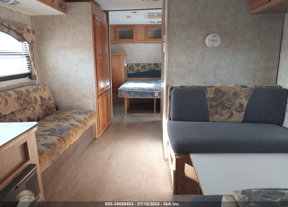 2007 PILGRIM INTERNATIONA PILGRIM LITE M-25LRK VIN: 5L4TP252173031693