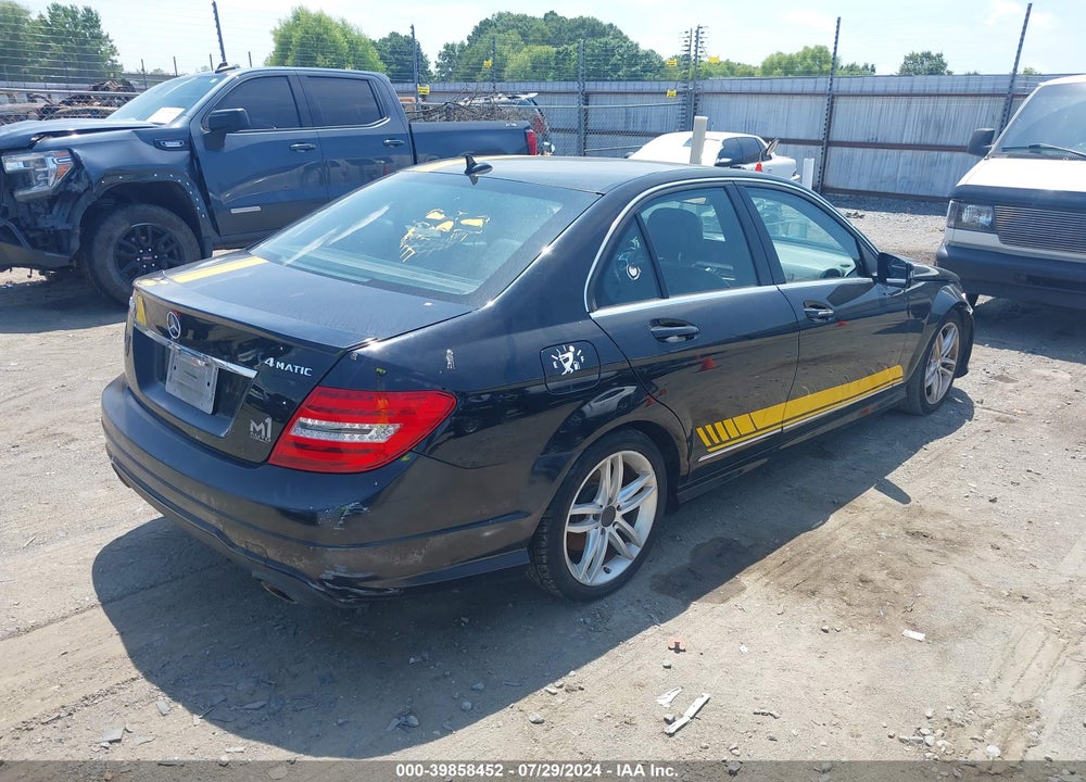 2012 MERCEDES-BENZ C 300 LUXURY 4MATIC/SPORT 4MATIC VIN: WDDGF8BB9CR217210
