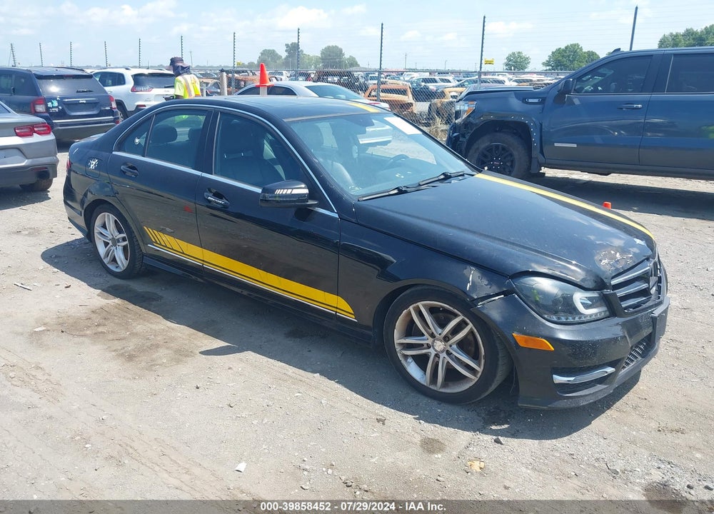 2012 MERCEDES-BENZ C 300 LUXURY 4MATIC/SPORT 4MATIC VIN: WDDGF8BB9CR217210