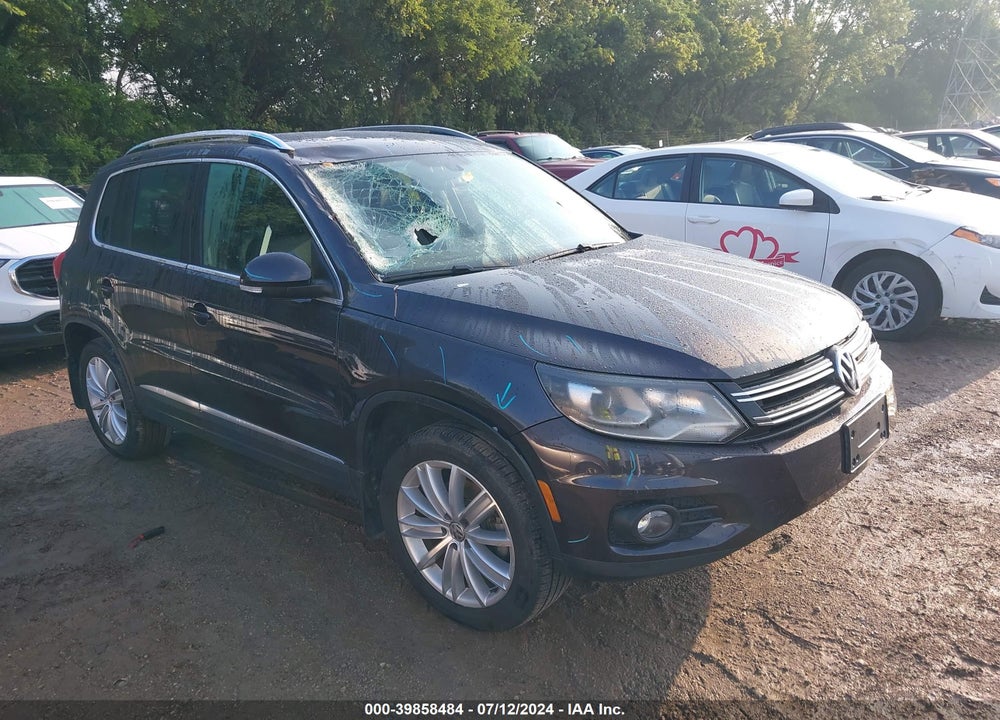 2016 VOLKSWAGEN TIGUAN SE VIN: WVGBV7AX1GW585608
