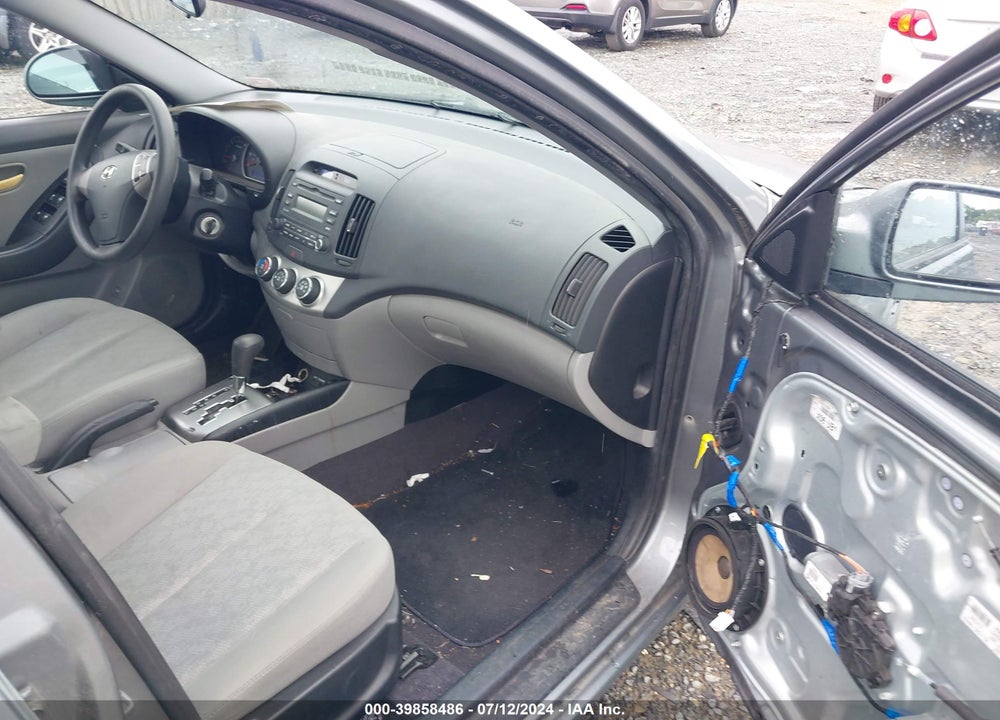 2010 HYUNDAI ELANTRA GLS VIN: KMHDU4AD5AU924275