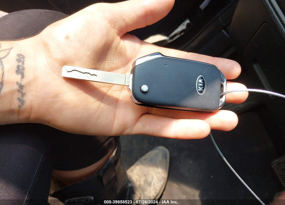 2020 KIA SOUL !/+/S VIN: KNDJ23AU7L7090342