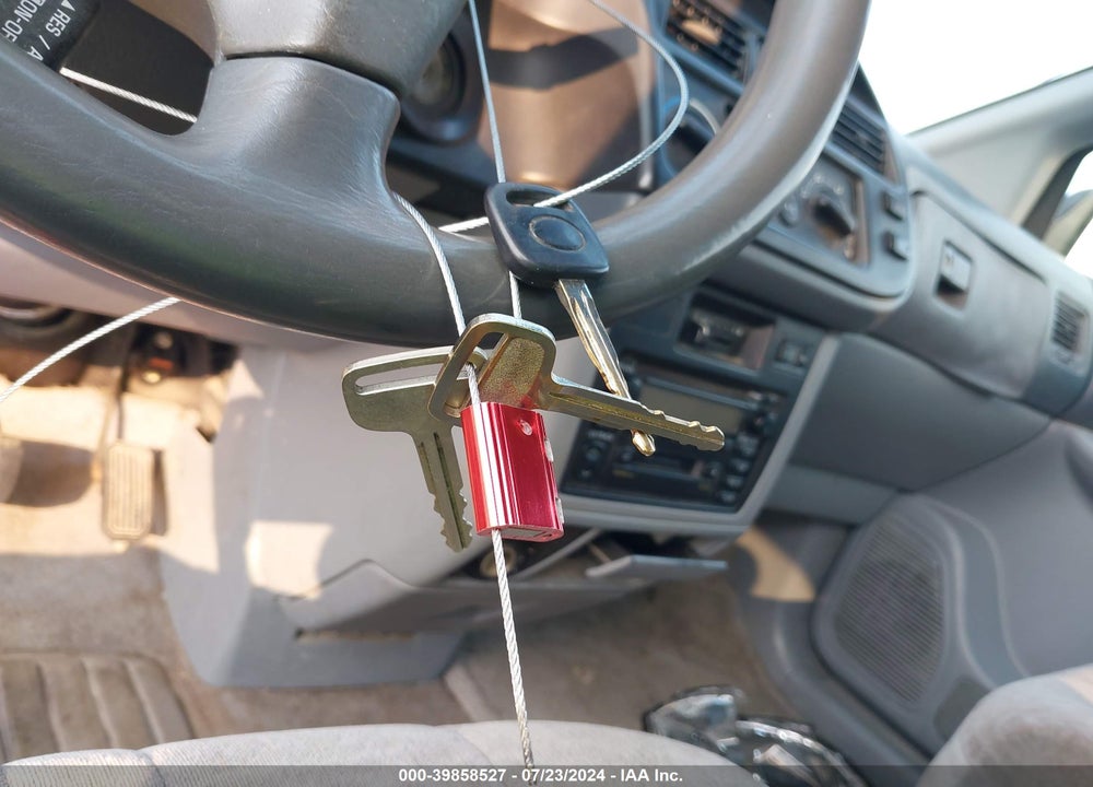 2000 TOYOTA SIENNA VIN: 4T3ZF13C2YU297006
